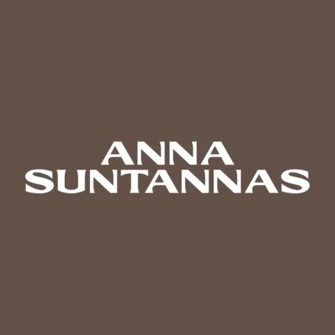 AnnaSuntannas-01
